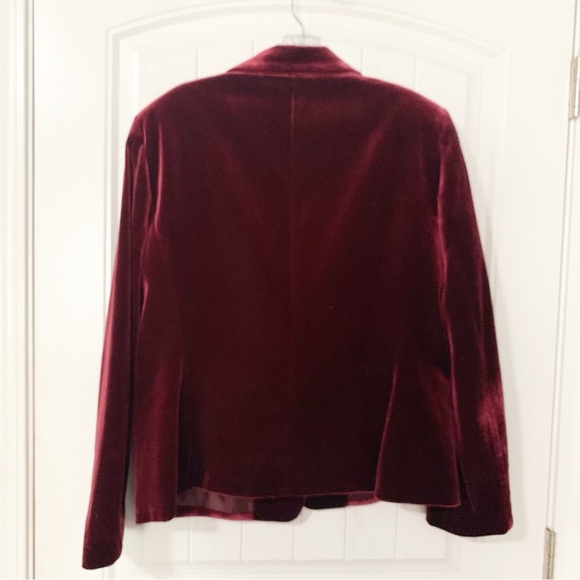 Tahari Maroon Velvet Blazer - Picture 2 of 2